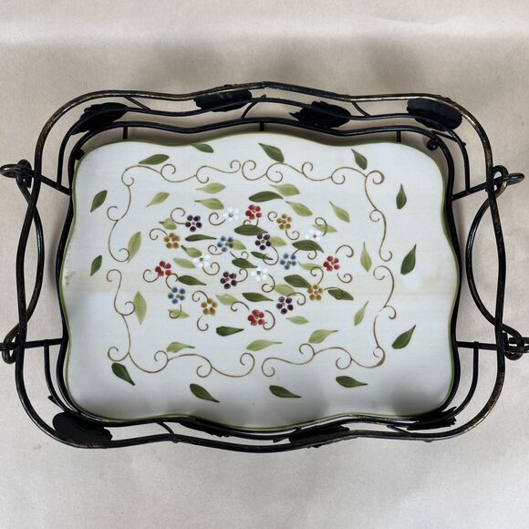Temp-tations by Tara PETALS Ovenware‎ Metal Basket  & Trivet - Picture 2 of 9